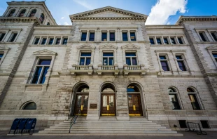 Federal court house in Charleston, South Carolina Jon Bilous/Shutterstock